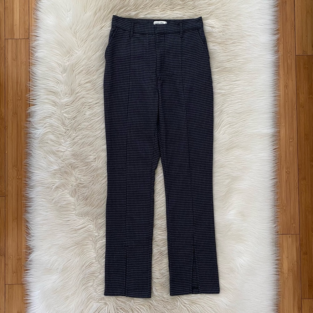 Abercrombie Split Front Gray Houndstooth Check Pa… - image 2